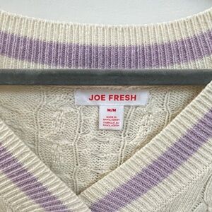Joe Fresh Women's V-Neck Sweater in Cream and Purple